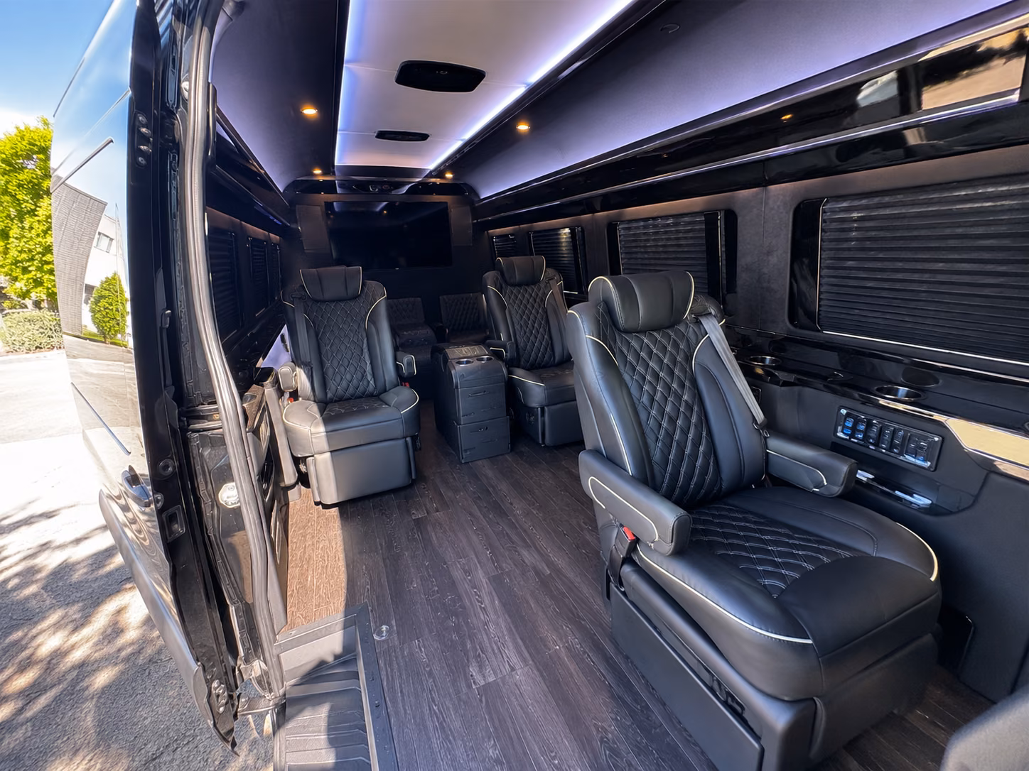 find the perfect transportation for your next corporate event 4