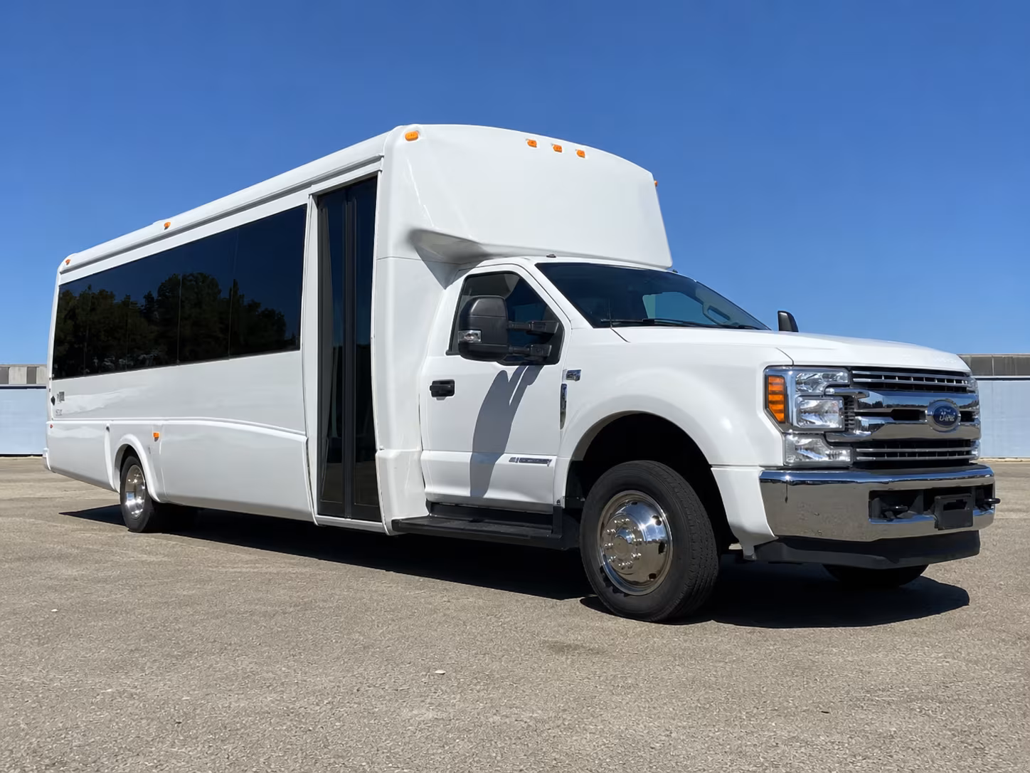find the perfect transportation for your next wedding 1